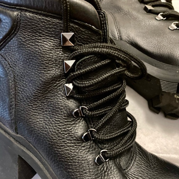 Black boots - Picture 4 of 5